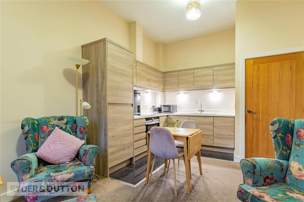 Living/Kitchen
