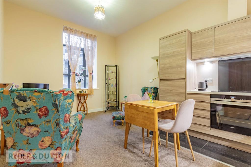 Living/Kitchen