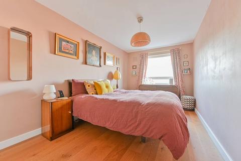 1 bedroom flat for sale, Solomons Passage, Peckham Rye, London, SE15