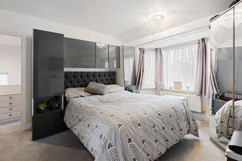 157 Colyer Road, Northfleet, Gravesend, DA11 8AZ
