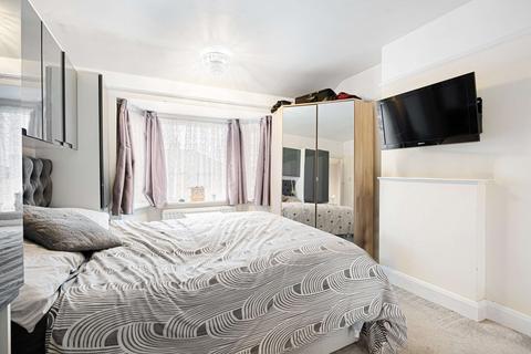 157 Colyer Road, Northfleet, Gravesend, DA11 8AZ