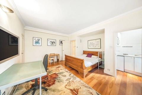 undefined, Sloane Avenue, Chelsea, London, SW3