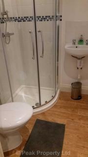 Studio to rent - St Johns Road, Westcliff On Sea