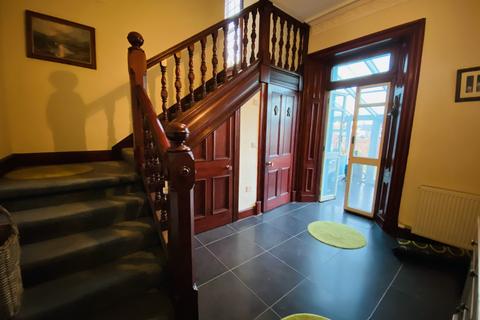 Crimond, 7a Dalbeattie Road, Dumfries, DG2 7PE