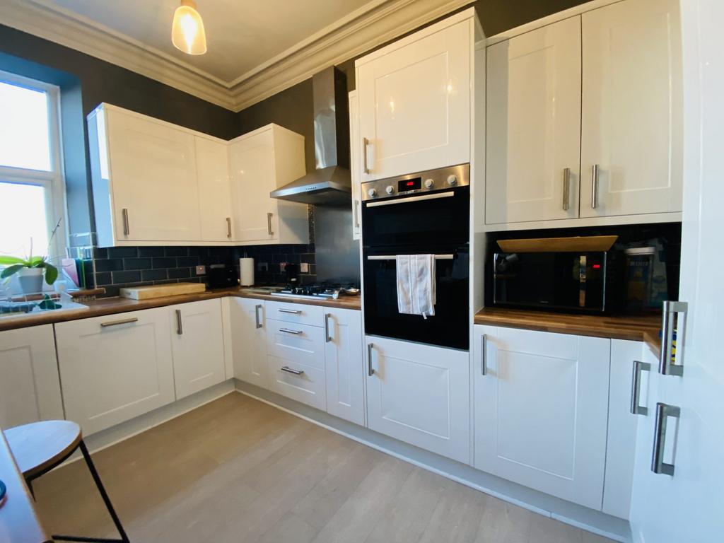 7a Dalbeattie Road, Dumfries, DG2 7 PE - Braidwoods