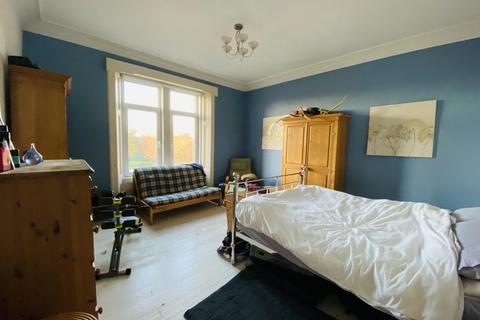 Crimond, 7a Dalbeattie Road, Dumfries, DG2 7PE