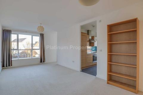 2 bedroom apartment to rent, Chieftain Way, Cambridge