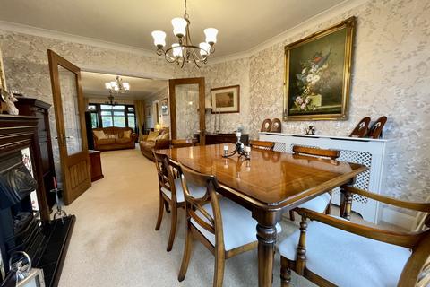 5 bedroom detached house for sale, Sayerland Road, Polegate, East Sussex, BN26