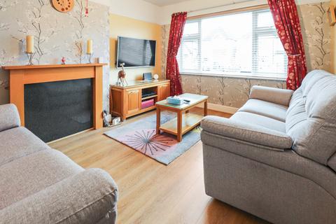 90 Glenview, London, SE2 0SH