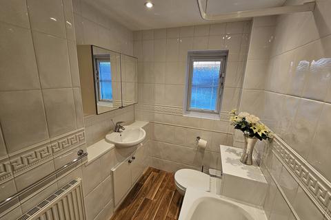 14 Crowmere Close, Cuddington, Northwich, CW8 2ZF