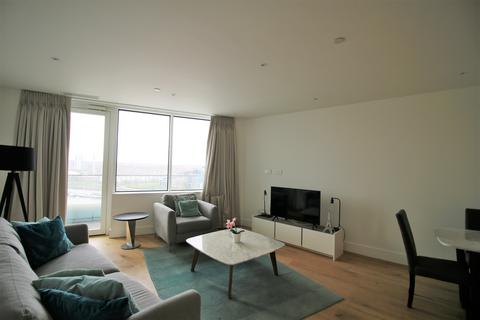 3 bedroom flat to rent, Lombard Road, London, SW11