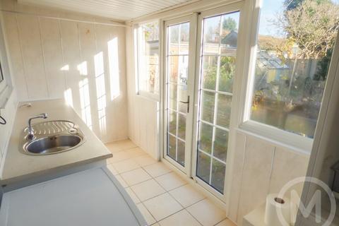 2 bedroom semi-detached bungalow for sale - Ellisland, Blackpool, Lancashire