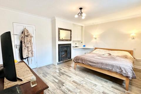 3 bedroom semi-detached house for sale, Brocket Way, Chigwell IG7