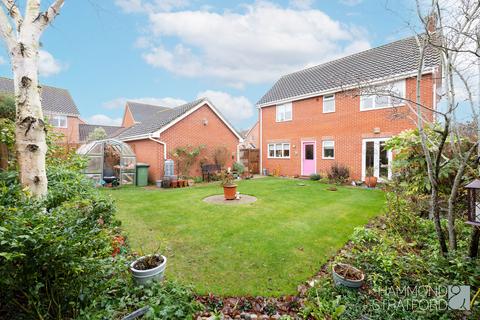 11 Balmoral Close, Attleborough, NR17 2SP