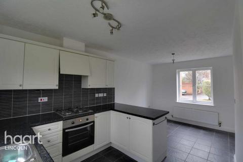 3 bedroom flat to rent, Elder Close, Lincoln