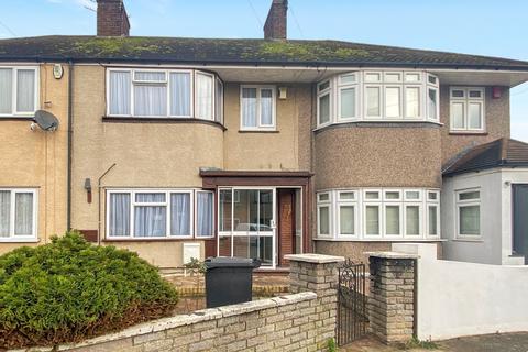 3 bedroom terraced house to rent - Gerald Road, Gravesend, Kent, DA12 2HT