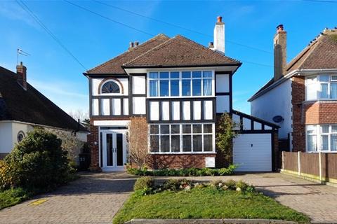 4 bedroom detached house for sale, Boley Drive, Clacton on Sea