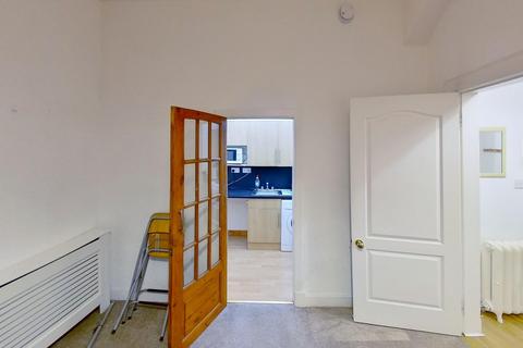 undefined, Logie Green Road, Edinburgh, EH7