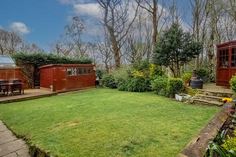 4 bedroom detached house for sale, Beaumont Park, Huddersfield