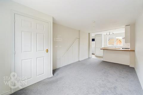 3 bedroom townhouse for sale, Rose Avenue, Queens Hill, Norwich