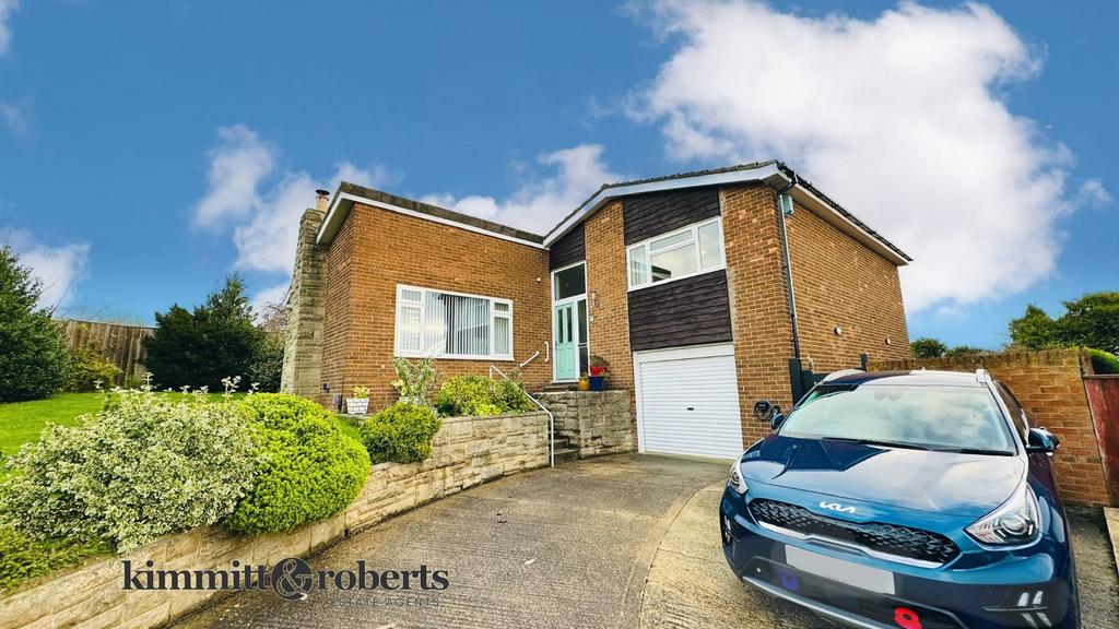 Eastfield, Peterlee, Durham, SR8 2 bed detached bungalow for sale £