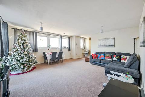2 bedroom flat for sale, Granary Mansions, Thamesmead, London, SE28