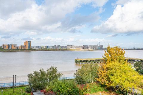 2 bedroom flat for sale, Granary Mansions, Thamesmead, London, SE28