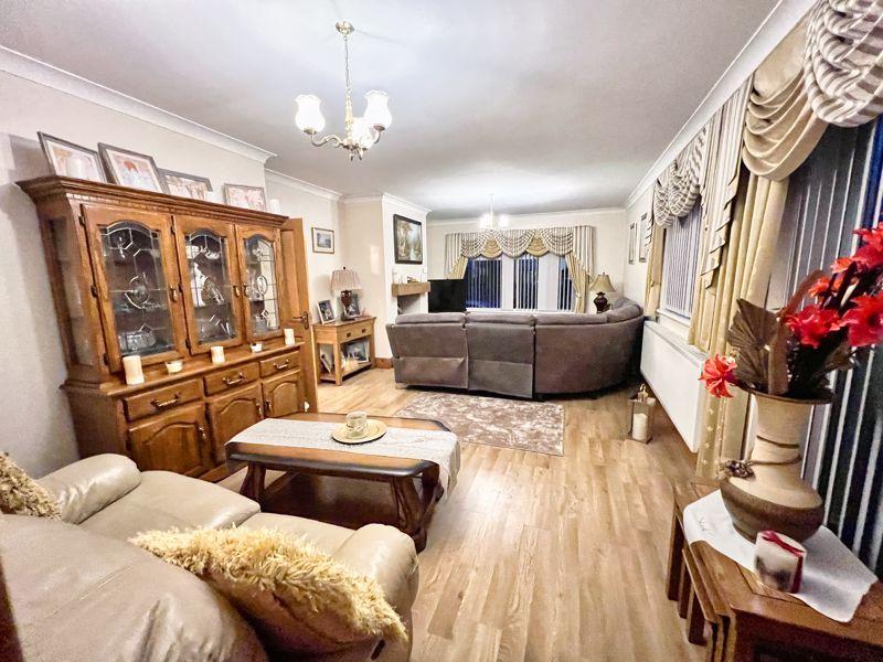 Bryntirion Hendre Road, Pencoed, Bridgend, CF35 6PU 4 bed detached