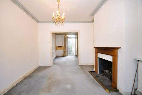 28 Gap Road, London, SW19 8JG