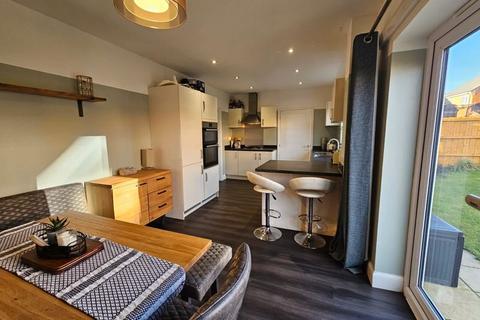 4 bedroom detached house for sale - Rouen Crescent, Cramlington