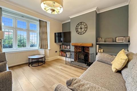 11 Hilton Way, South Croydon, CR2 9ER