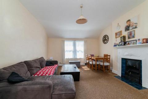 2 bedroom apartment for sale - London, London SW16