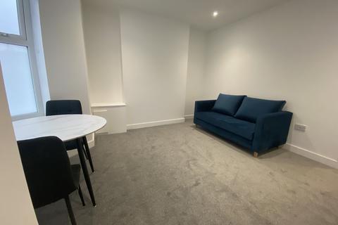 1 bedroom flat to rent - Longcross Street, Adamsdown, Cardiff