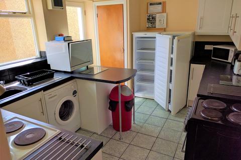 6 bedroom house to rent - George Street, City Centre, Swansea