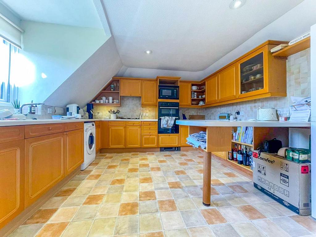 5 sea view kitchen m