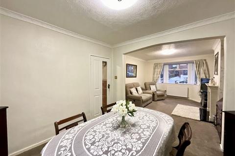 4 Normanton Grove, Sheffield, S13 7BE