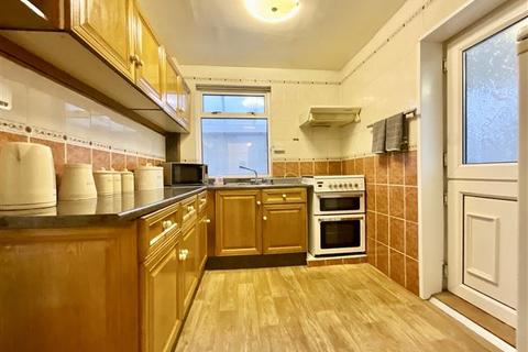 4 Normanton Grove, Sheffield, S13 7BE