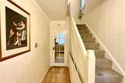 4 Normanton Grove, Sheffield, S13 7BE