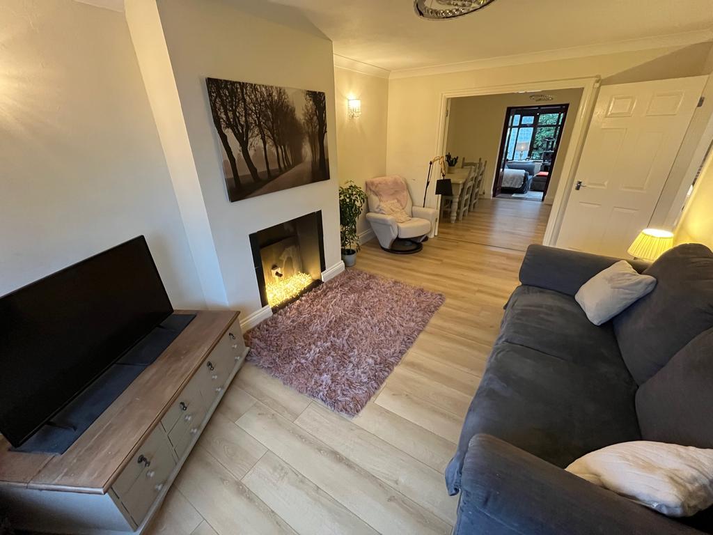 Newlands Road, Lancaster 4 bed semidetached house £315,000