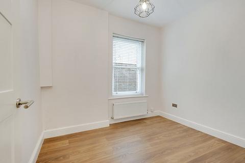 2 bedroom apartment to rent, Holmdale Road, West Hampstead NW6