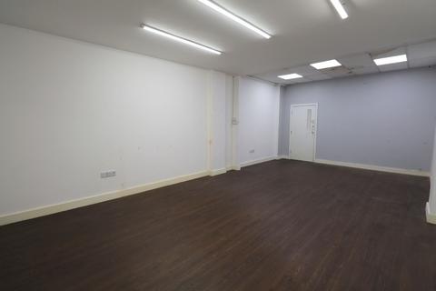 Retail property (high street) to rent - Station Road, Hinckley, Leicestershire, LE10 1AW
