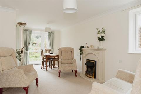 1 bedroom retirement property for sale, Prices Lane, Reigate