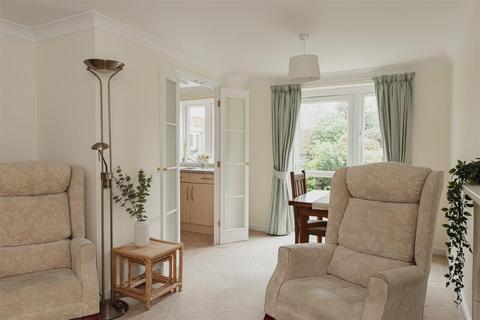 1 bedroom retirement property for sale, Prices Lane, Reigate