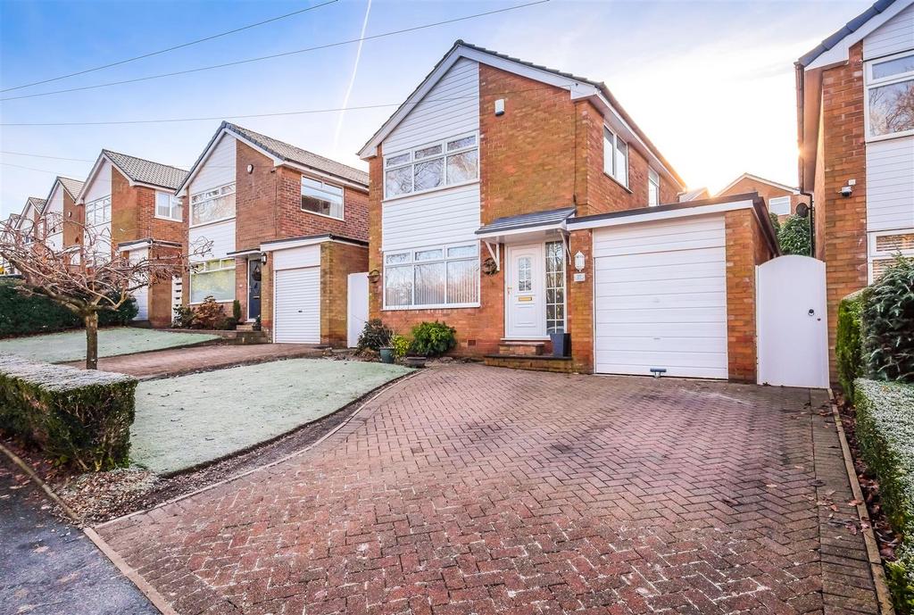Lyndhurst Road, Brighouse, Brighouse 3 bed detached house for sale £