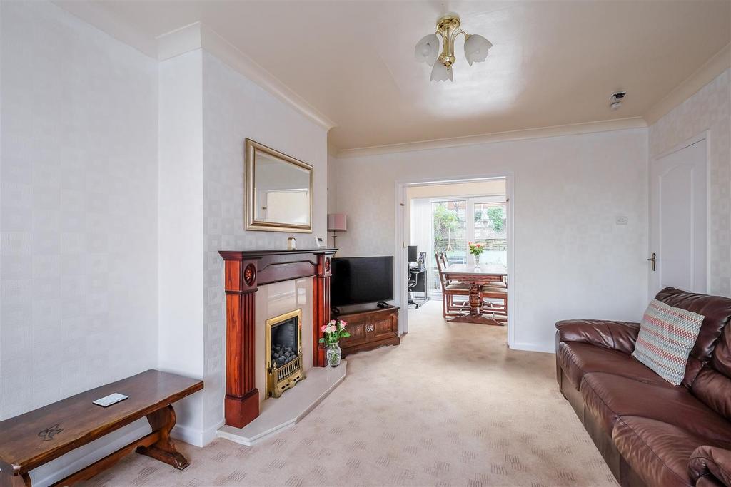 Lyndhurst Road, Brighouse, Brighouse 3 bed detached house for sale £