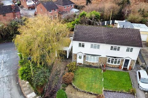 1 Eleanor Close, Pencoed, Bridgend, CF35 6RD