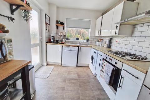 1 Eleanor Close, Pencoed, Bridgend, CF35 6RD