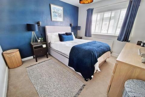 1 Eleanor Close, Pencoed, Bridgend, CF35 6RD