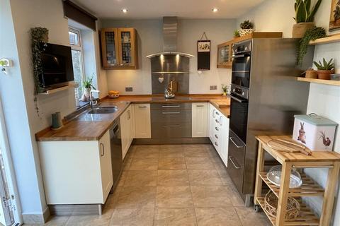 19 Bristol Road, Upper Rissington, Cheltenham, GL54 2NY