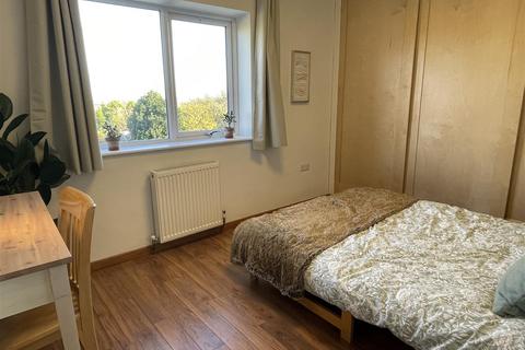 19 Bristol Road, Upper Rissington, Cheltenham, GL54 2NY